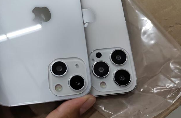 宿城苹果手机维修分享iPhone 13‌机模长什么样 
